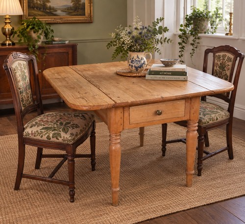 Antique victorian pine - antique, drop