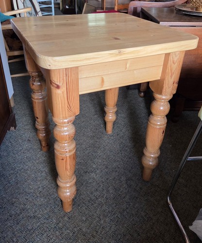 Heavy solid pine small square - solid,