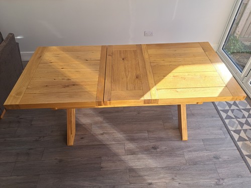 Solid oak dining table - oak,